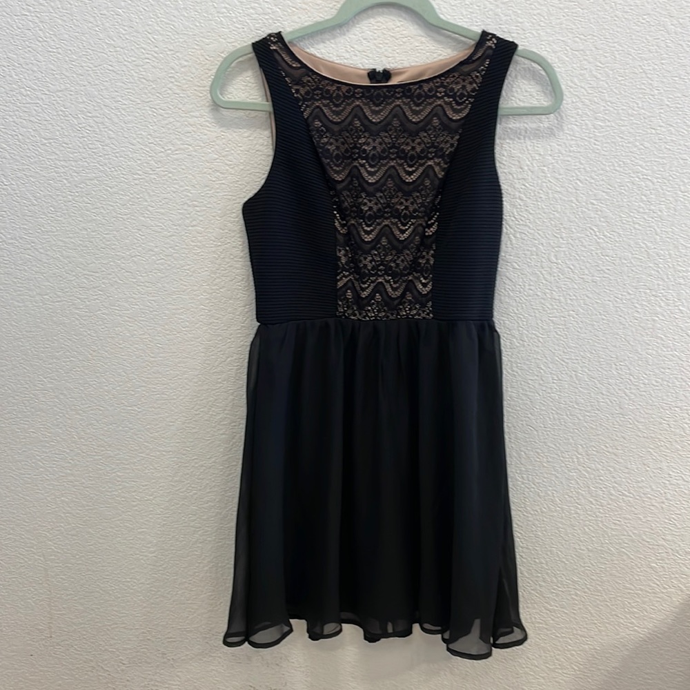 Lily Rose Mini Dress Size 5 Like New